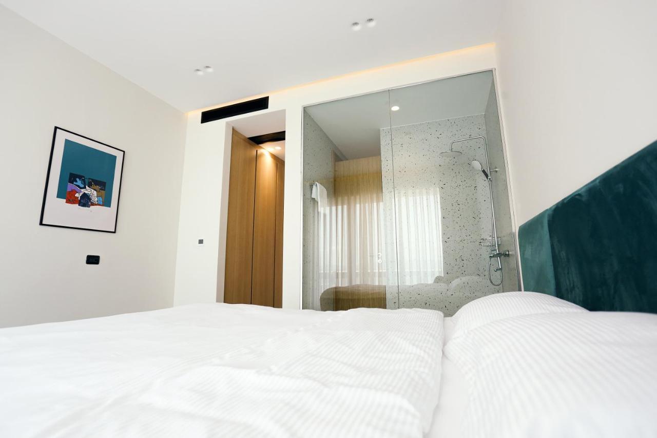 Hotel 12 Gjakova Exterior photo